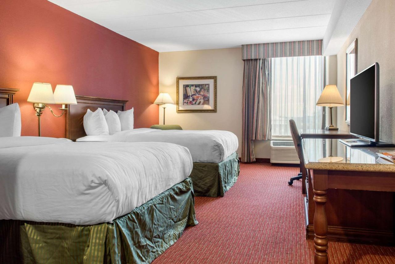 Clarion Hotel Indianapolis Exteriér fotografie